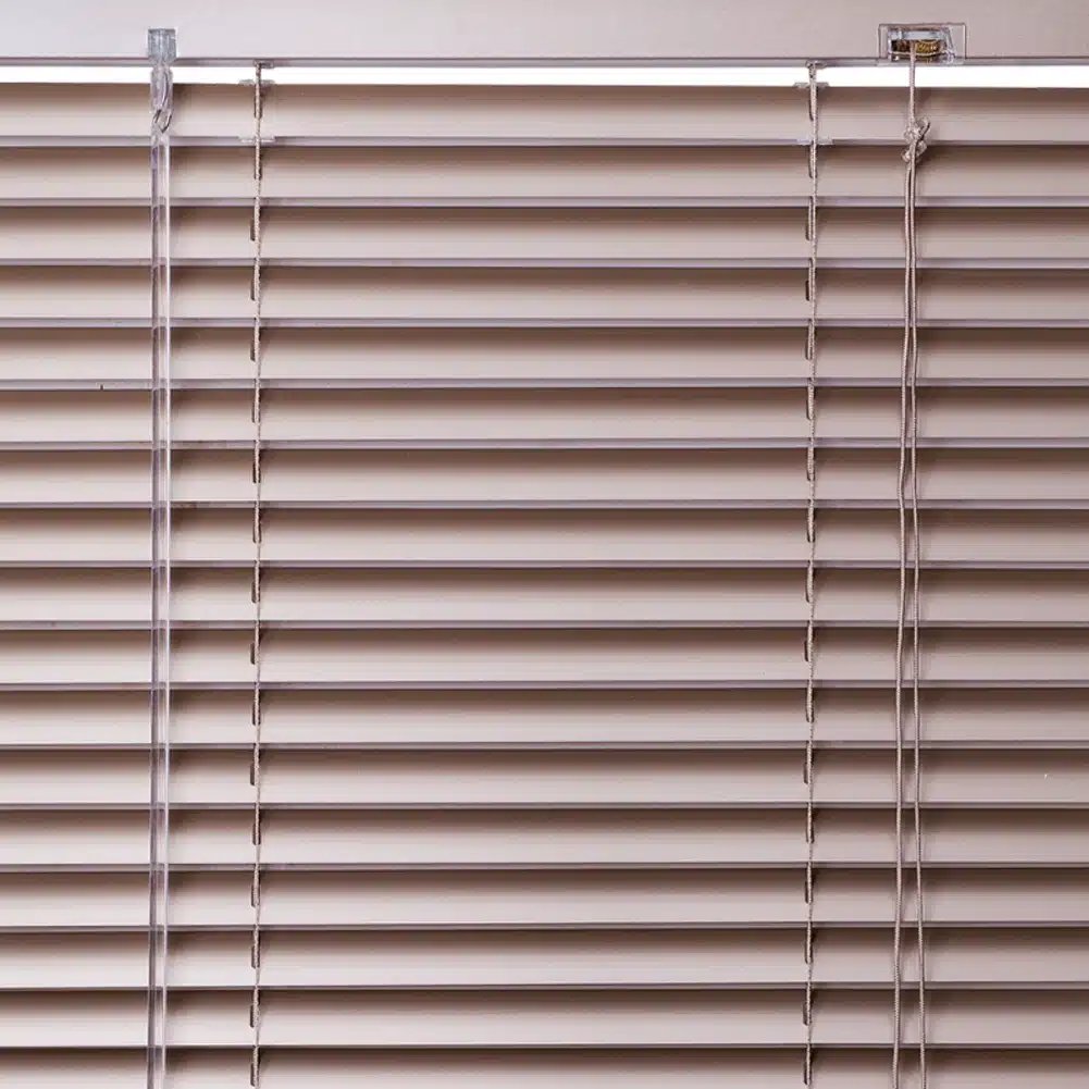 25mm Aluminium Venetian Blind - Champagne - Image 3