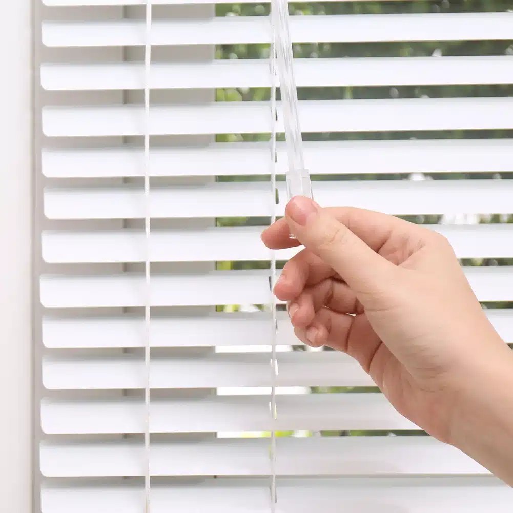 25mm Aluminium Venetian Blind - White 5 25mm Aluminium Venetian Blind - White - Image 5