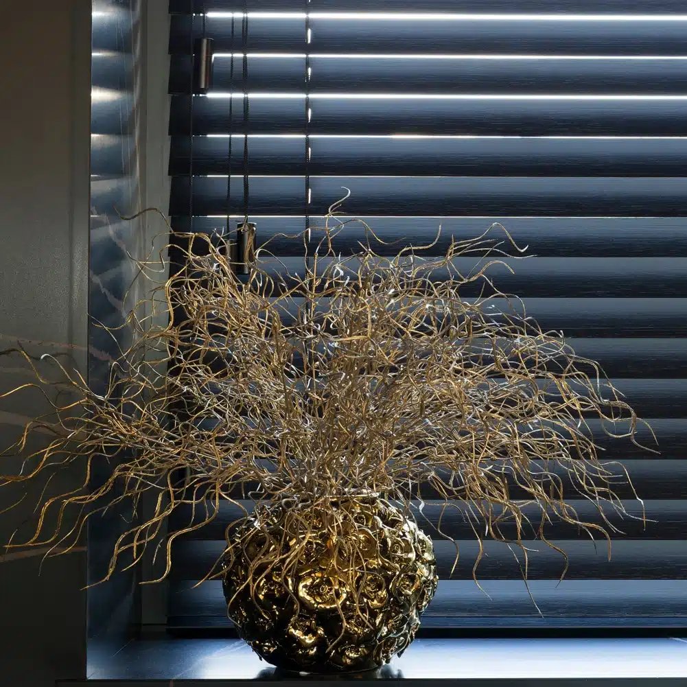 25mm PVC Venetian Blind - Black - Image 4