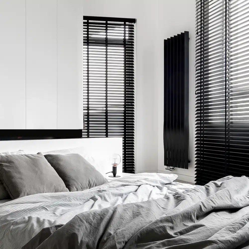 25mm Aluminium Venetian Blind - Satin Black 3 25mm Aluminium Venetian Blind - Satin Black - Image 3