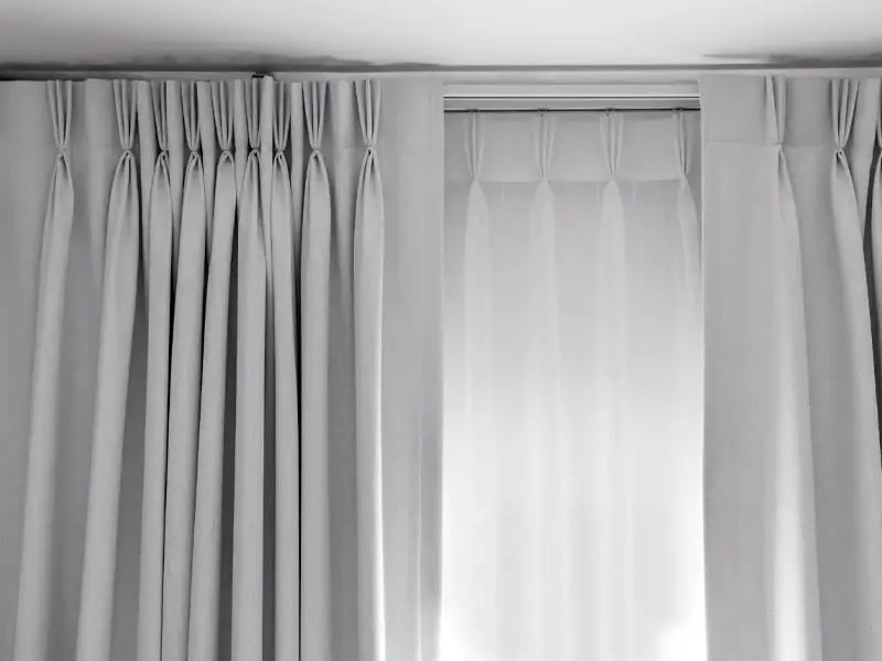 CURTAINS taped featured 800x600 1