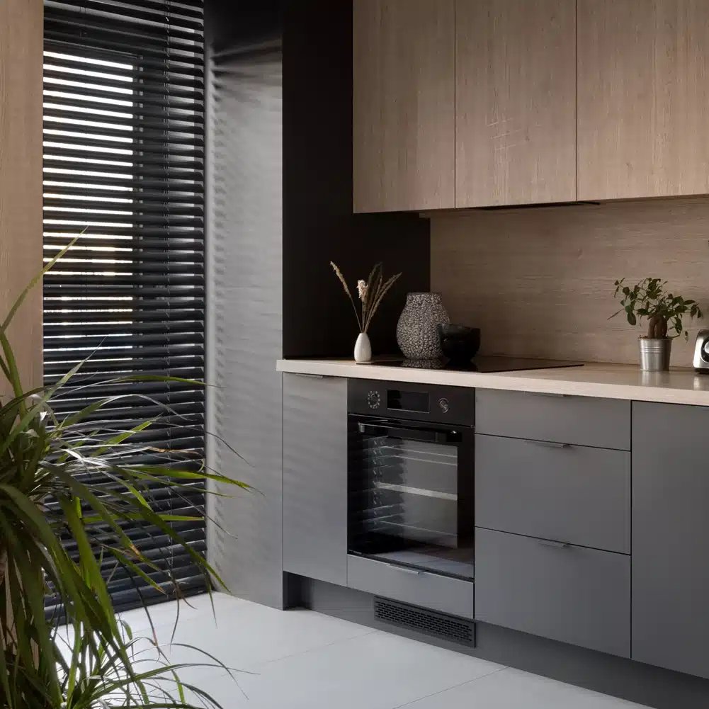 25mm PVC Venetian Blind - Black 3 25mm PVC Venetian Blind - Black - Image 3