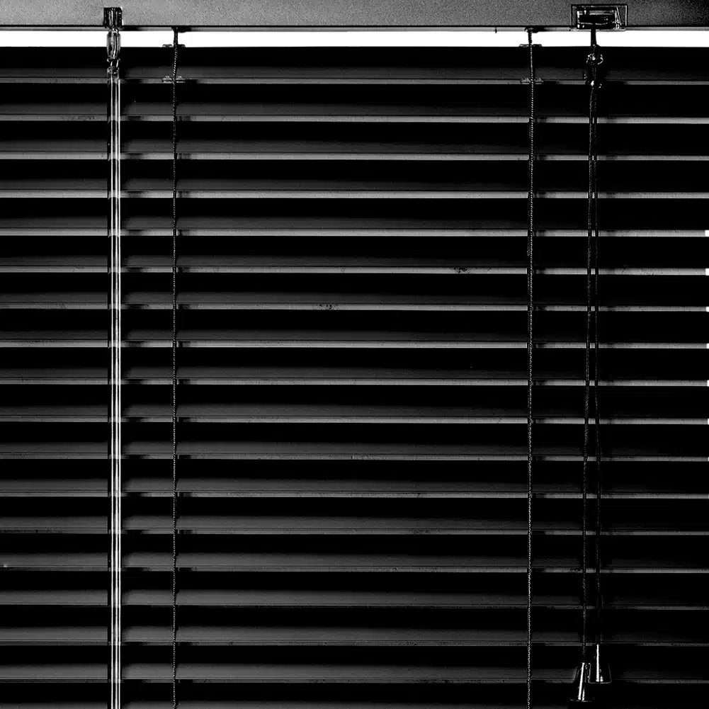 25mm Aluminium Venetian Blind - Satin Black - Image 4