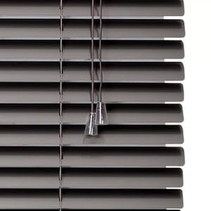 25mm alu blind onyx closeup1