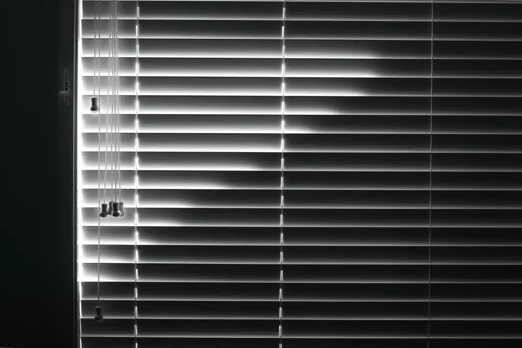 Aluminium Venetian Blinds For The Bathroom